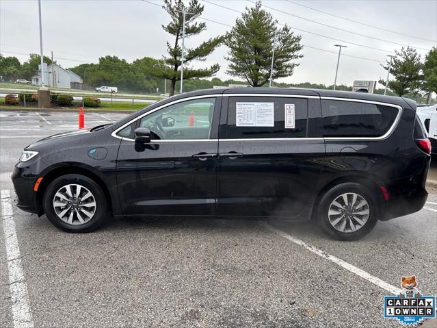 2023 Chrysler Pacifica Hybrid Touring L