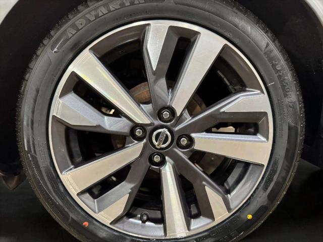 2021 Nissan Versa SR Xtronic CVT
