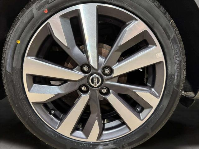 2021 Nissan Versa SR Xtronic CVT