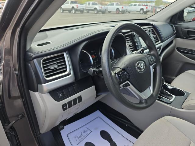 2019 Toyota Highlander LE