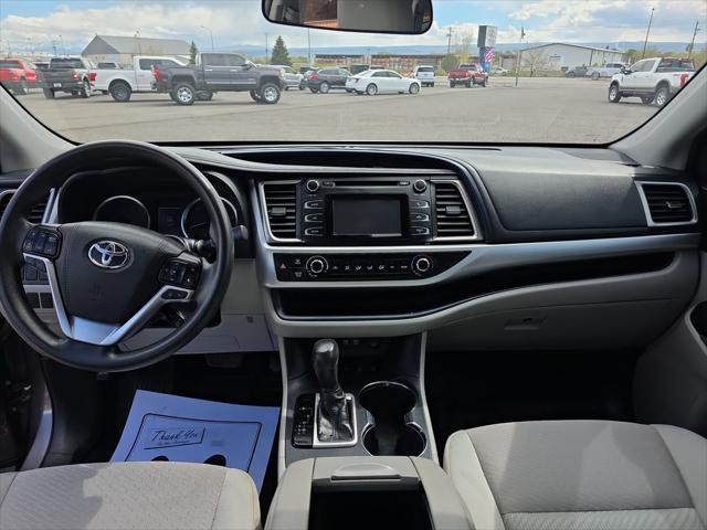 2019 Toyota Highlander LE