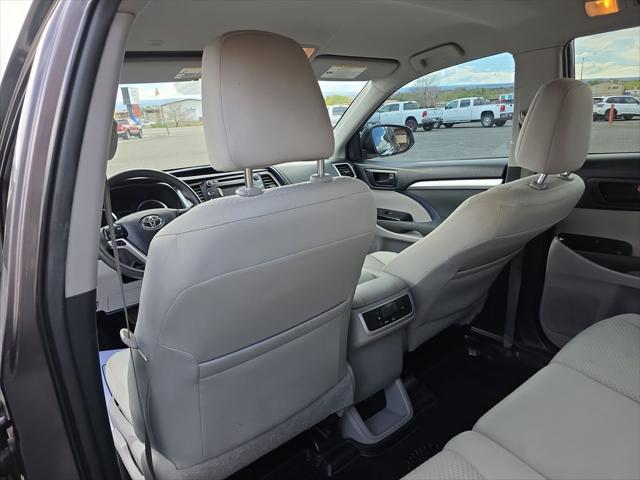 2019 Toyota Highlander LE