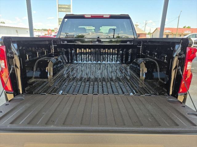 2026 Chevrolet Silverado 1500 4WD Crew Cab Short Bed Custom