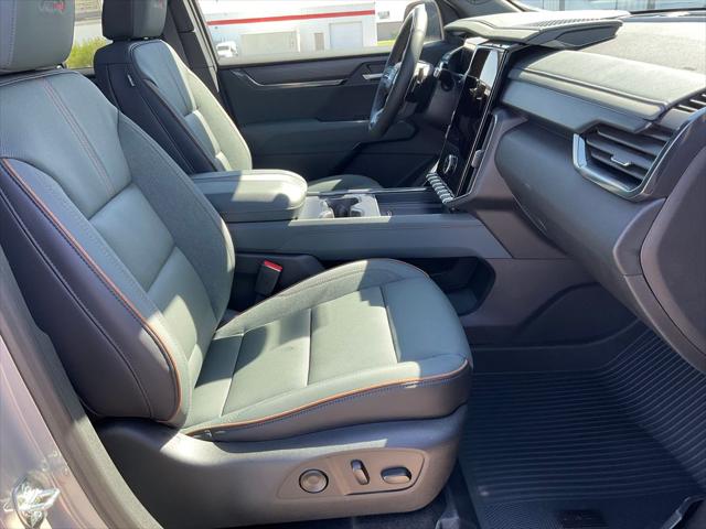 2026 GMC Acadia AT4 AWD