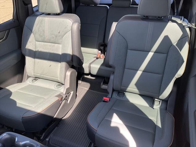 2026 GMC Acadia AT4 AWD