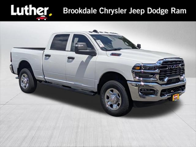 2026 RAM Ram 3500 RAM 3500 TRADESMAN CREW CAB 4X4 64 BOX
