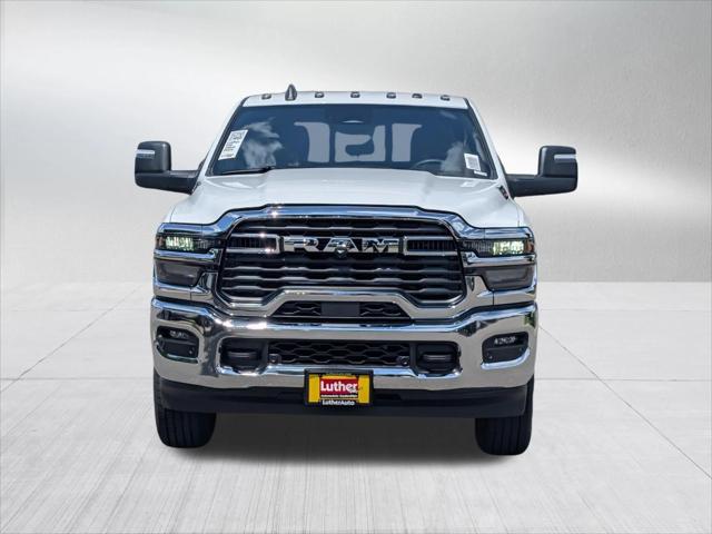 2026 RAM Ram 3500 RAM 3500 TRADESMAN CREW CAB 4X4 64 BOX