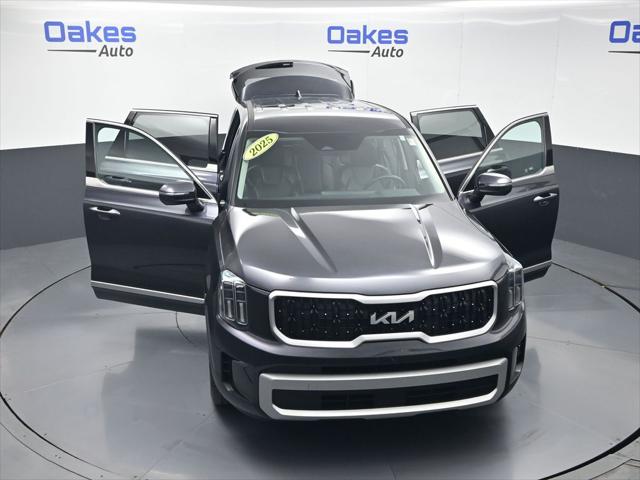2025 Kia Telluride LX