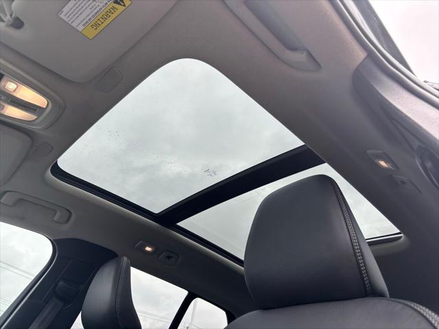 2026 Volvo XC40 Core, B5 AWD Gas (mild hybrid), Dark