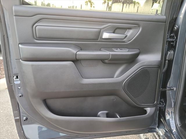 2026 Ram 1500 Express Crew Cab 4x4 5'7" Box