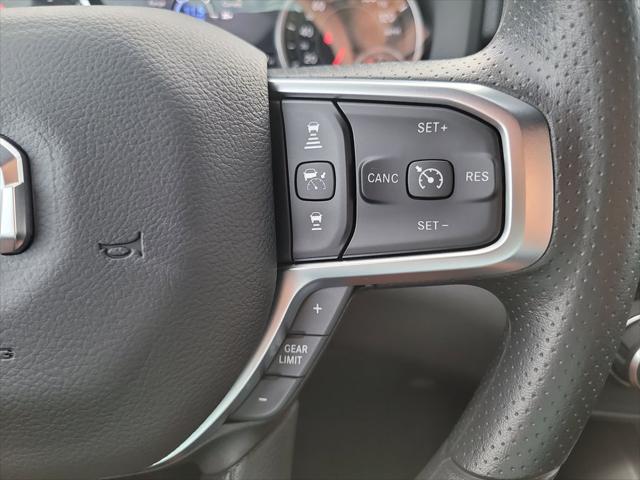 2026 Ram 1500 Express Crew Cab 4x4 5'7" Box