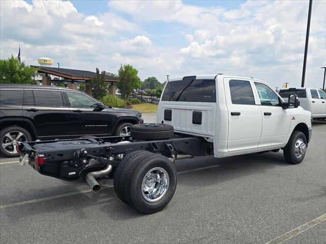 2026 RAM 3500 Chassis RAM 3500 TRADESMAN CREW CAB CHASSIS 4X4 60 CA