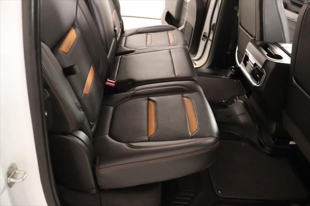 2022 GMC Sierra 1500 Limited 4WD Crew Cab Short Box AT4