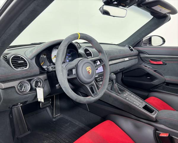 2024 Porsche 718 Spyder RS