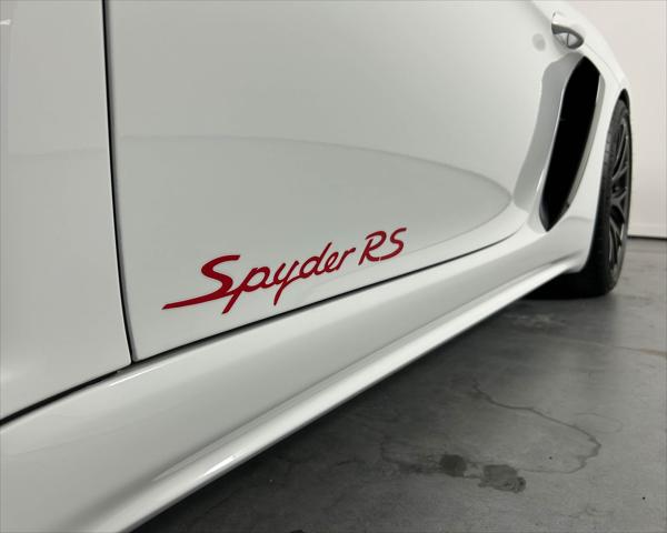 2024 Porsche 718 Spyder RS