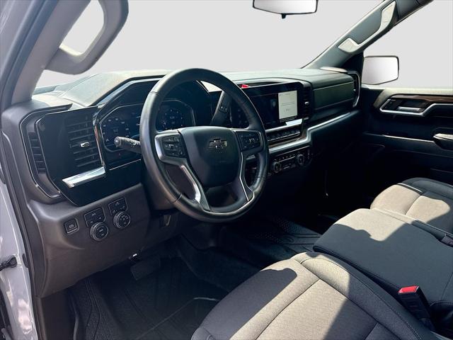 2024 Chevrolet Silverado 1500 4WD Crew Cab Short Bed RST