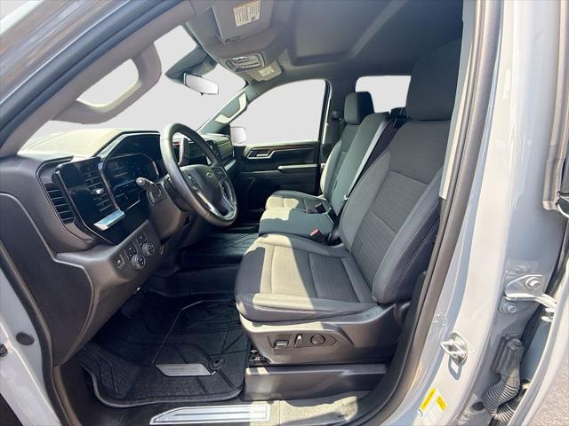 2024 Chevrolet Silverado 1500 4WD Crew Cab Short Bed RST