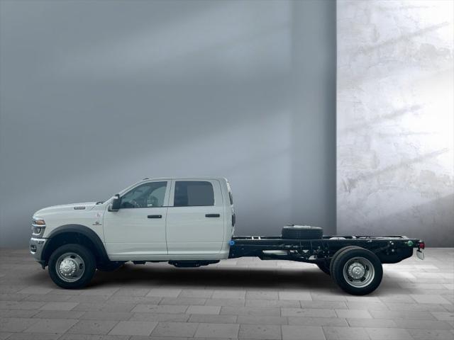 2026 RAM 5500 Chassis RAM 5500 TRADESMAN CHASSIS CREW CAB 4X4 84 CA