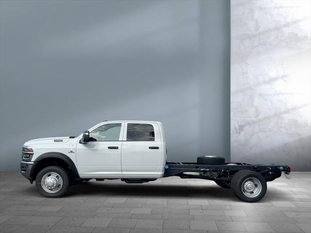 2026 RAM 5500 Chassis RAM 5500 TRADESMAN CHASSIS CREW CAB 4X4 84 CA