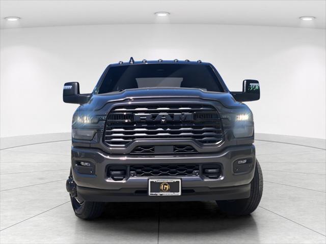 2026 RAM 3500 RAM 3500 BIG HORN CREW CAB 4X4 8 BOX 2026 RAM 3500 RAM 3500 BIG HORN CREW CAB 4X4 8 BOX
