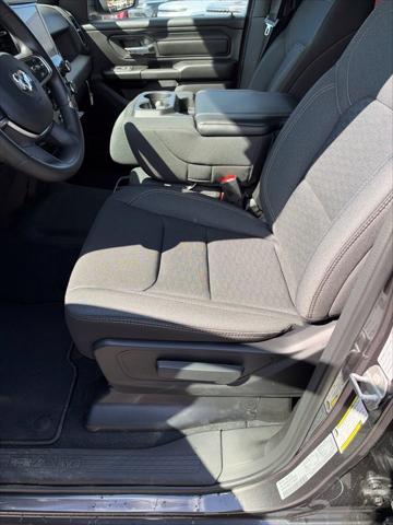 2026 Ram 1500 Express Crew Cab 4x4 57 Box