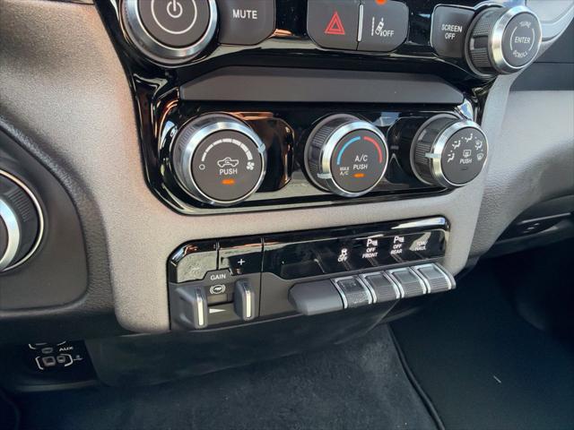 2026 Ram 1500 Express Crew Cab 4x4 57 Box