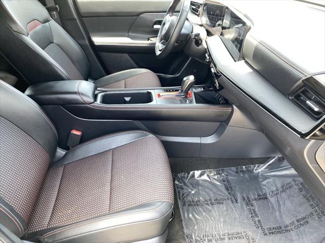 2025 Nissan Kicks SR Intelligent AWD