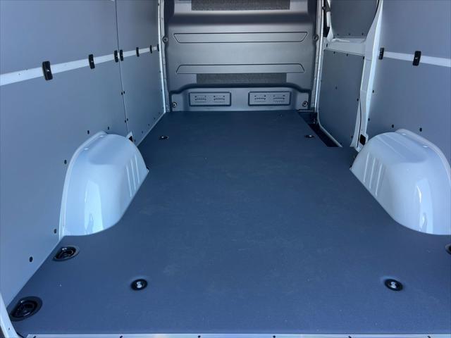 2026 Mercedes-Benz Sprinter 2500 Standard Roof 4-Cyl Diesel