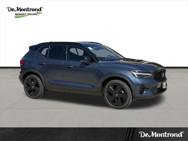 2026 Volvo XC40 Black Edition Ultra, B5 AWD Gas (mild hybrid)