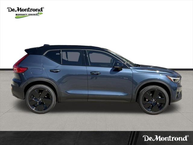 2026 Volvo XC40 Black Edition Ultra, B5 AWD Gas (mild hybrid)