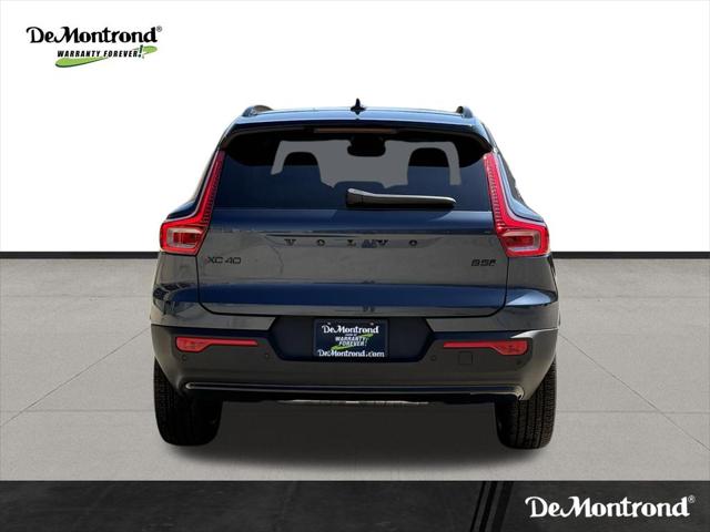 2026 Volvo XC40 Black Edition Ultra, B5 AWD Gas (mild hybrid)