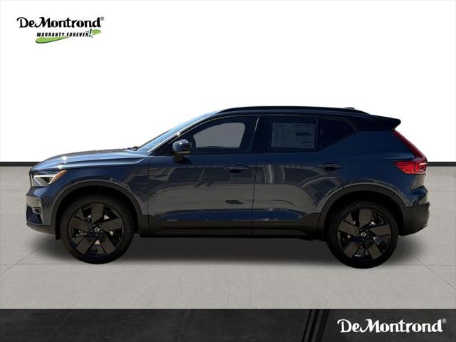 2026 Volvo XC40 Black Edition Ultra, B5 AWD Gas (mild hybrid)