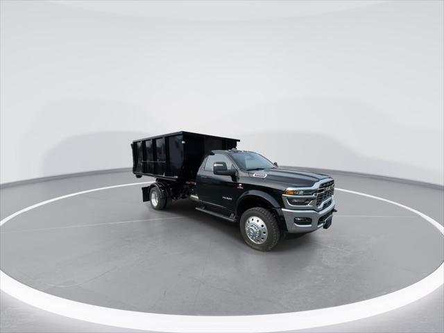 2026 RAM 5500 Chassis RAM 5500 BIG HORN CHASSIS REGULAR CAB 4X4 84 CA