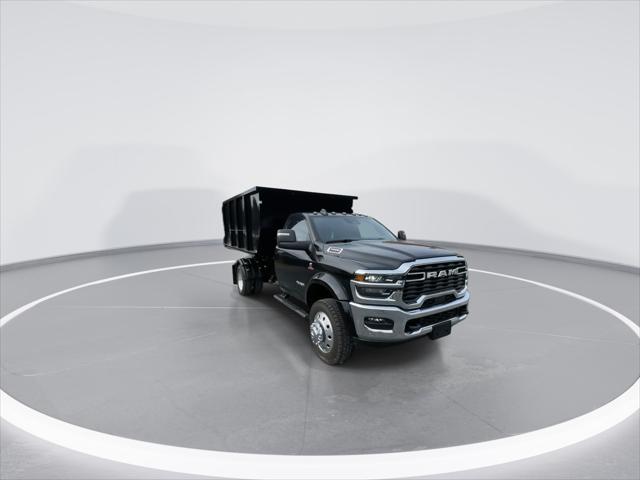 2026 RAM 5500 Chassis RAM 5500 BIG HORN CHASSIS REGULAR CAB 4X4 84 CA
