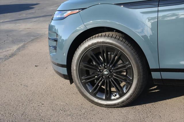 2026 Land Rover Range Rover Evoque Dynamic SE