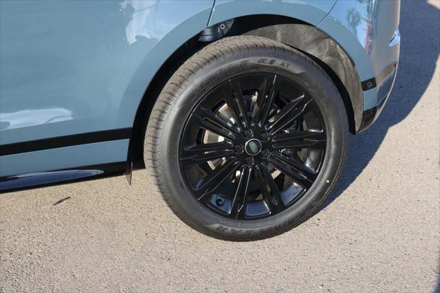 2026 Land Rover Range Rover Evoque Dynamic SE