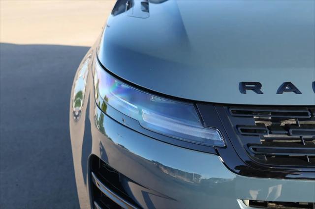 2026 Land Rover Range Rover Evoque Dynamic SE