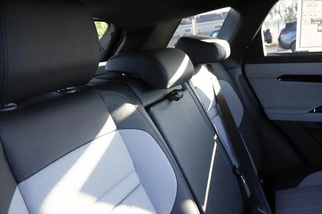 2026 Land Rover Range Rover Evoque Dynamic SE