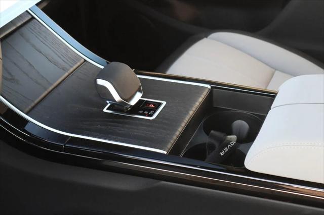 2026 Land Rover Range Rover Evoque Dynamic SE