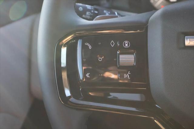 2026 Land Rover Range Rover Evoque Dynamic SE