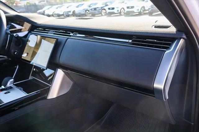 2026 Land Rover Range Rover P400 SE