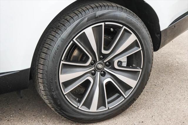 2025 Land Rover Range Rover P550e SE