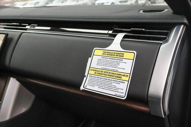 2025 Land Rover Range Rover P550e SE
