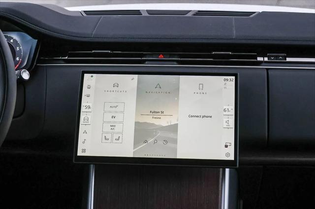 2025 Land Rover Range Rover P550e SE