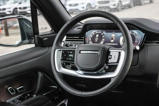2025 Land Rover Range Rover P550e SE