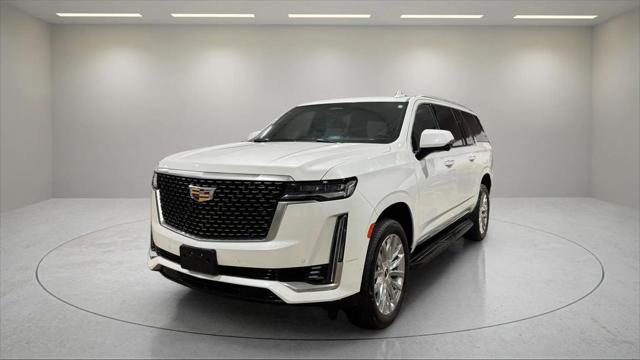 2023 Cadillac Escalade ESV 4WD Premium Luxury for sale in Waukesha, WI
