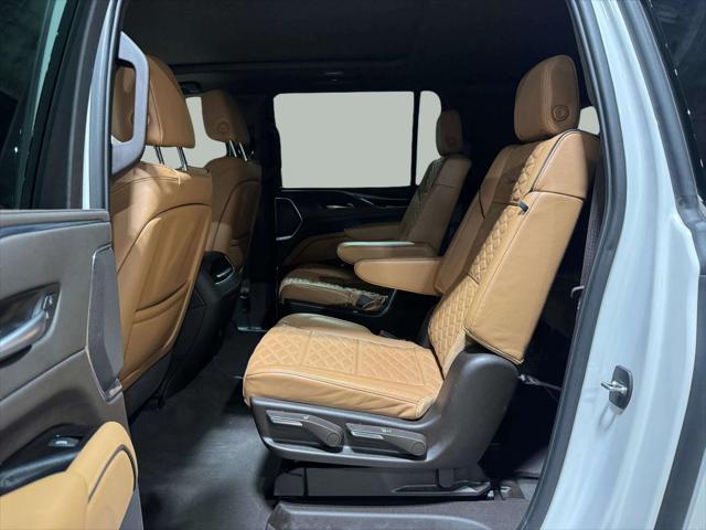 2023 Cadillac Escalade ESV 4WD Premium Luxury