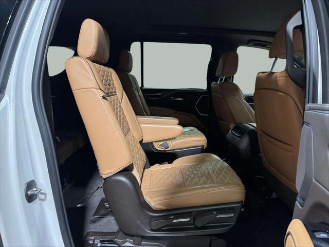 2023 Cadillac Escalade ESV 4WD Premium Luxury