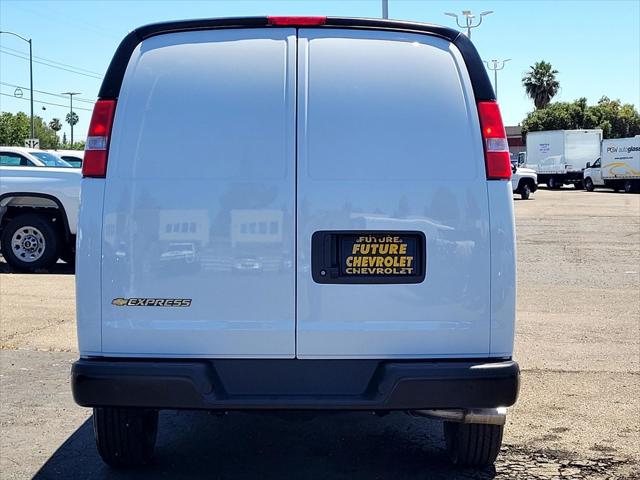 2026 Chevrolet Express Cargo Van 2500 Regular Wheelbase, WT, RWD