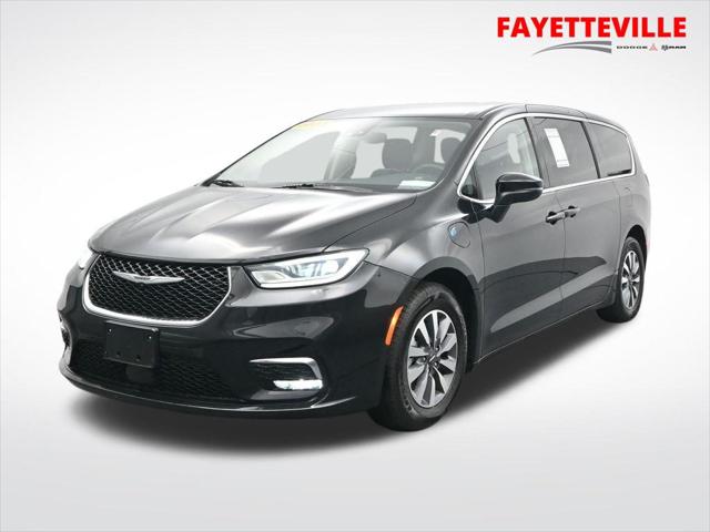 2023 Chrysler Pacifica Hybrid Touring L for sale in Fayetteville, NC
